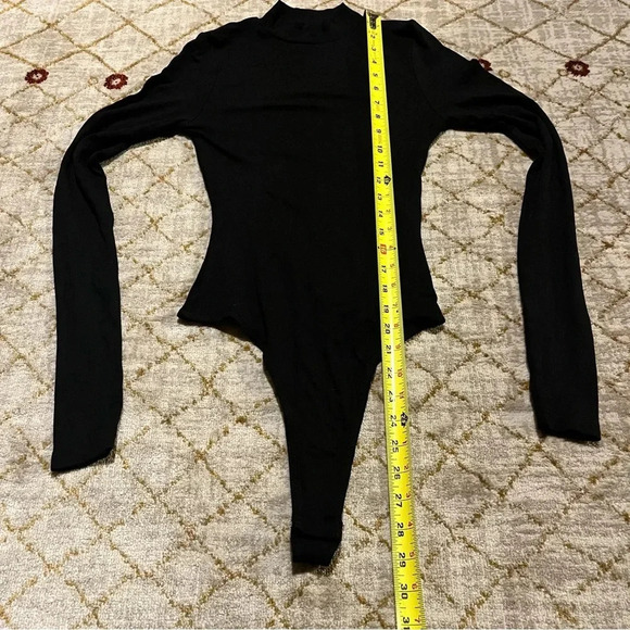 Asos Bodysuit Turtleneck Mock Neck Black Women's Long Sleeve Size 4 - Picture 5 of 8
